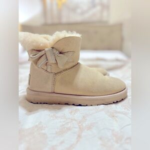 UGG Jackee Bling Knotted Bow Swarovski Crystal Boots - USA 7 / Euro 38 / UK 5.5